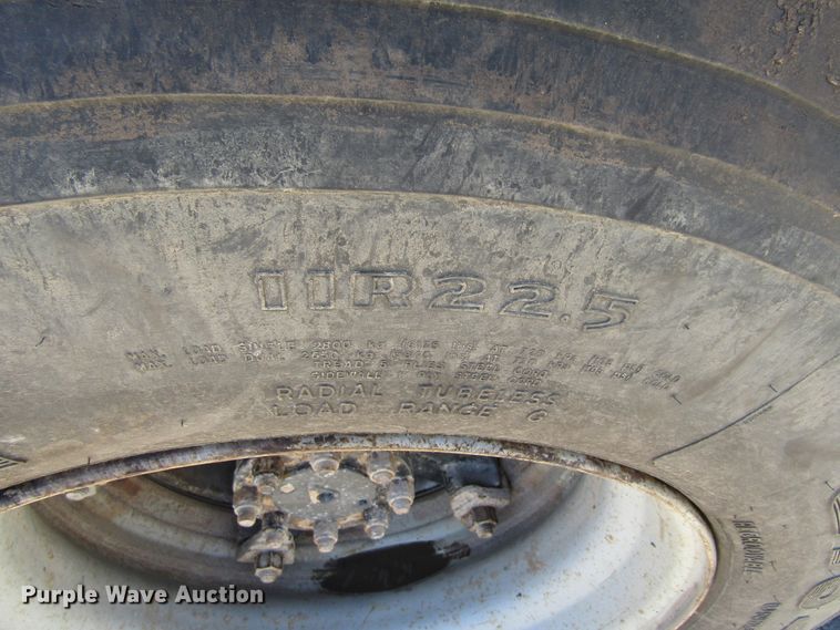 image for item FD9494 1998 International 4900  dump truck