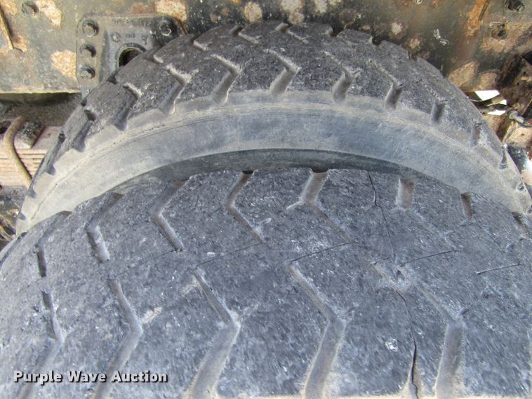 image for item FD9494 1998 International 4900  dump truck