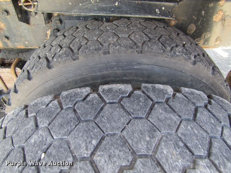 image for item FD9494 1998 International 4900  dump truck