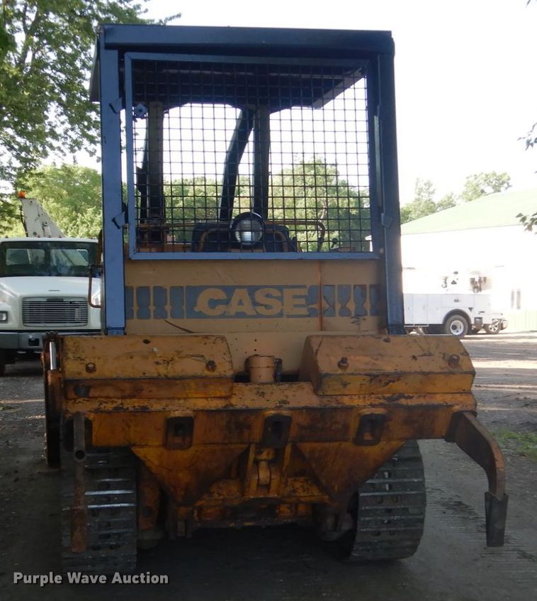 image for item FX9190 1974 Case 850  track loader