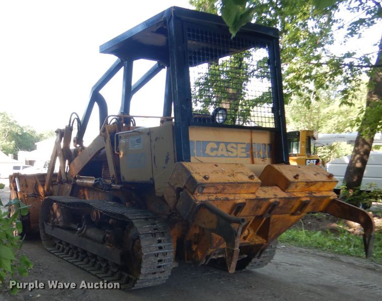 image for item FX9190 1974 Case 850  track loader