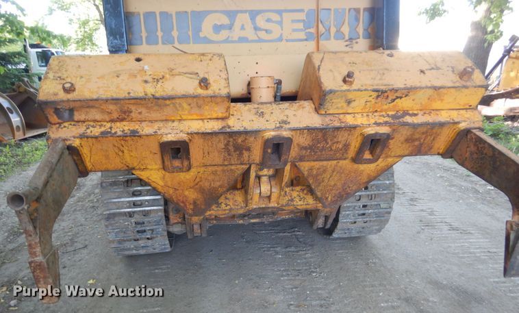 image for item FX9190 1974 Case 850  track loader