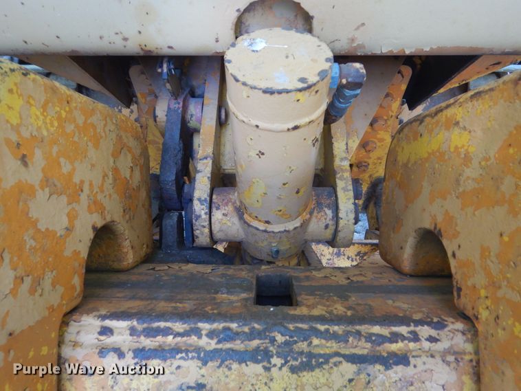 image for item FX9190 1974 Case 850  track loader