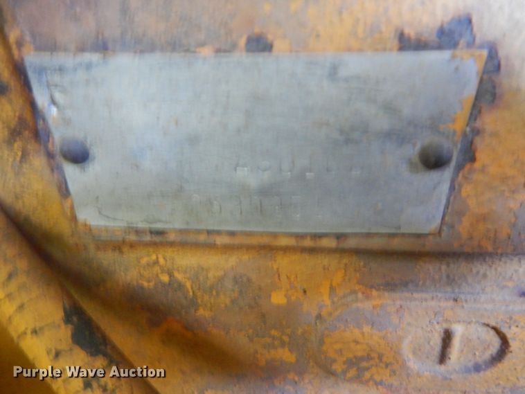 image for item FX9190 1974 Case 850  track loader