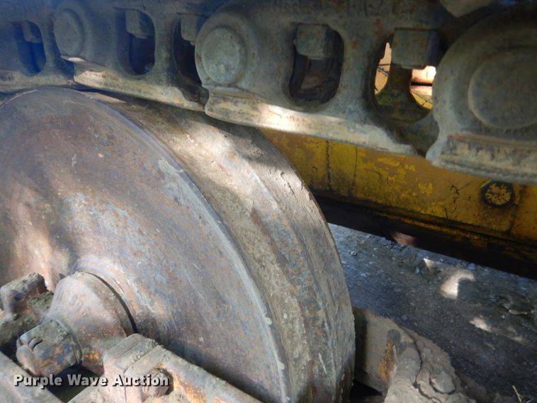 image for item FX9190 1974 Case 850  track loader