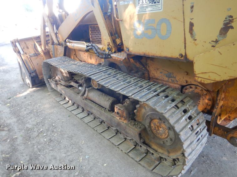 image for item FX9190 1974 Case 850  track loader