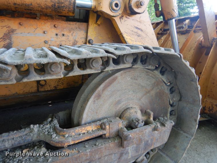 image for item FX9190 1974 Case 850  track loader