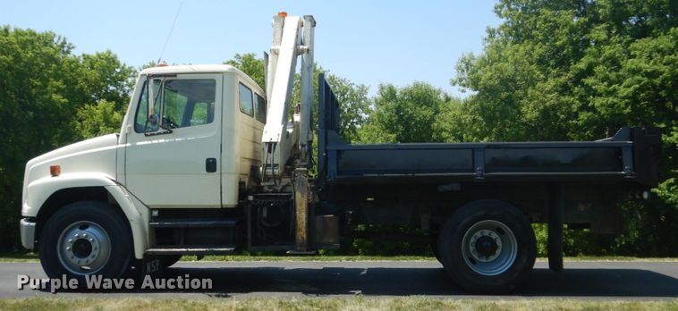 image for item FX9191 1992 Freightliner FL70  crane truck