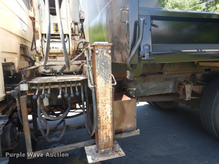 image for item FX9191 1992 Freightliner FL70  crane truck