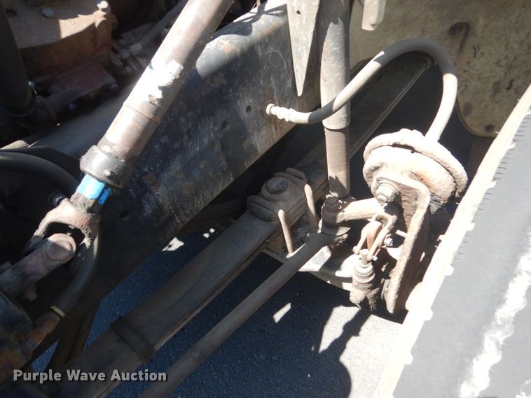 image for item FX9191 1992 Freightliner FL70  crane truck