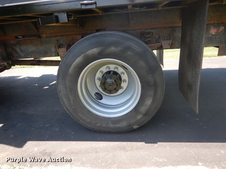 image for item FX9191 1992 Freightliner FL70  crane truck