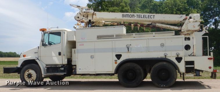 image for item FX9197 1996 Freightliner FL80  digger derrick truck