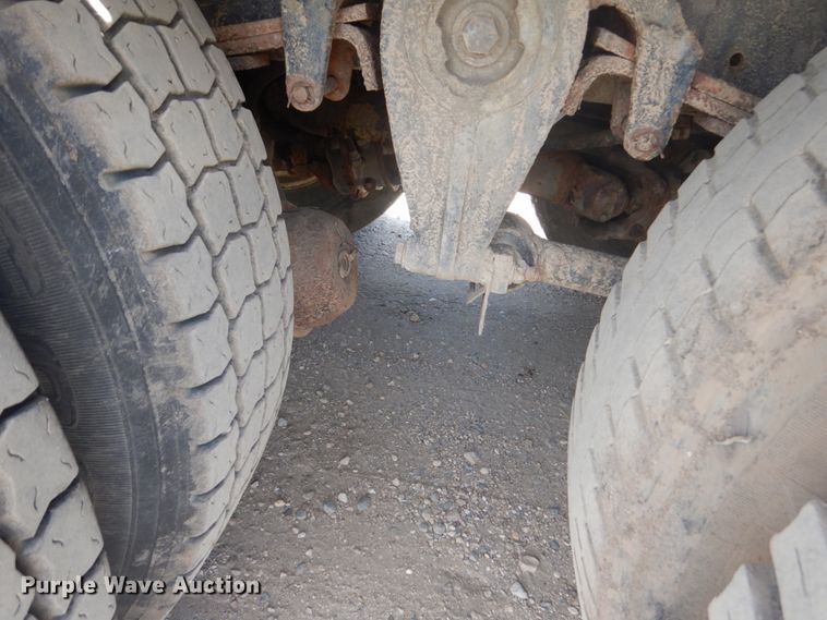 image for item FX9197 1996 Freightliner FL80  digger derrick truck