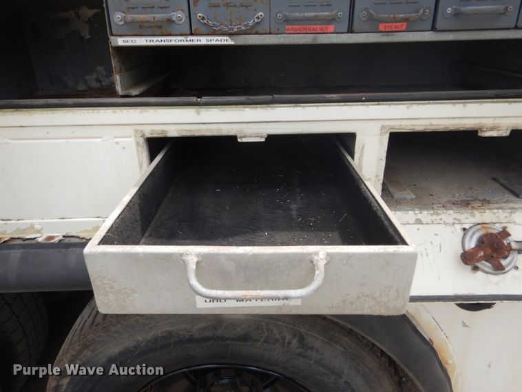 image for item FX9197 1996 Freightliner FL80  digger derrick truck