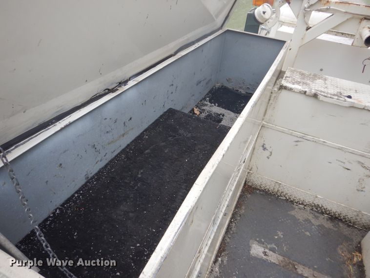 image for item FX9197 1996 Freightliner FL80  digger derrick truck