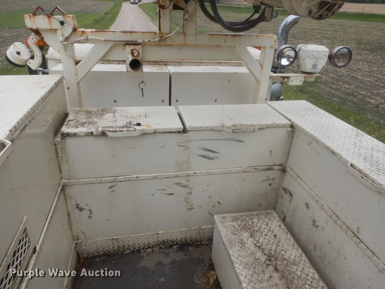 image for item FX9197 1996 Freightliner FL80  digger derrick truck