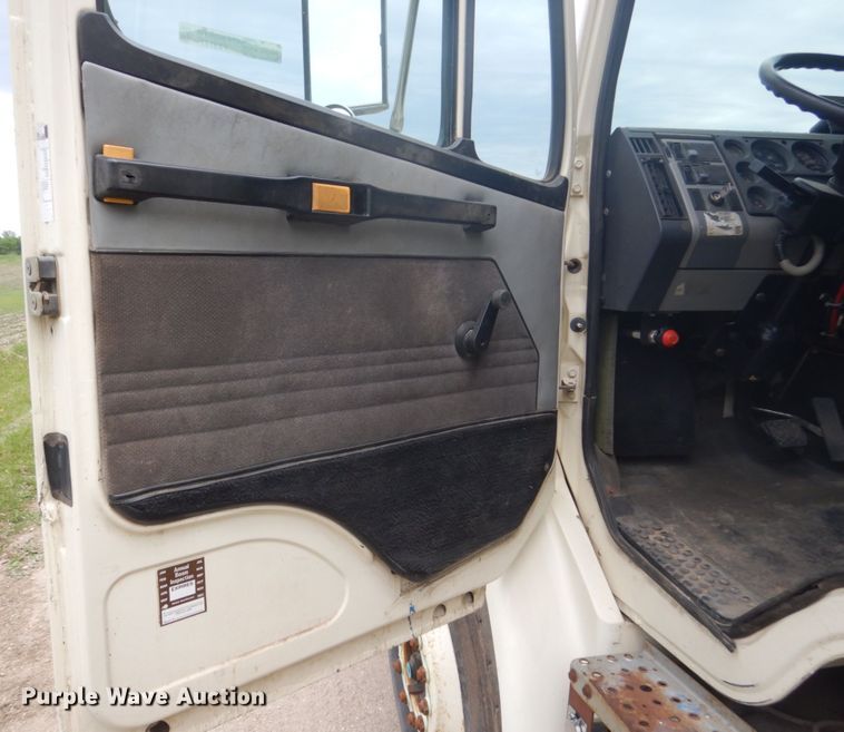 image for item FX9197 1996 Freightliner FL80  digger derrick truck