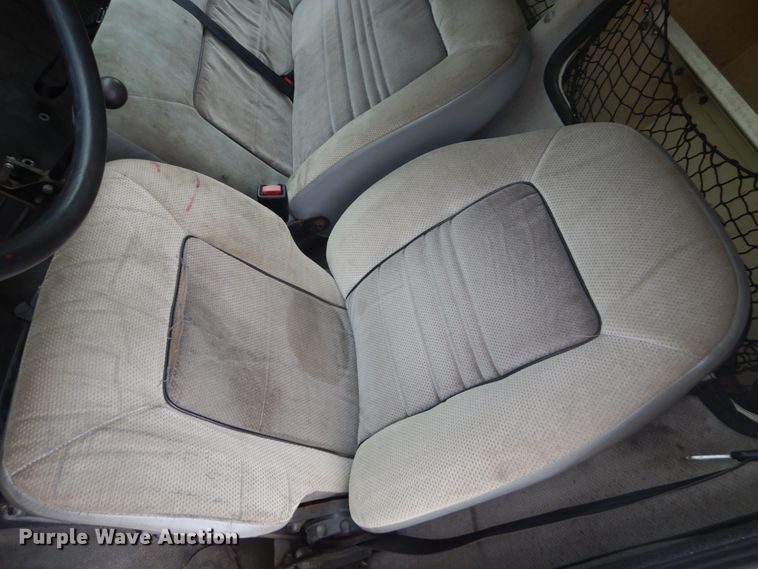 image for item FX9197 1996 Freightliner FL80  digger derrick truck