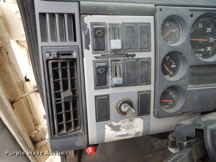 image for item FX9197 1996 Freightliner FL80  digger derrick truck