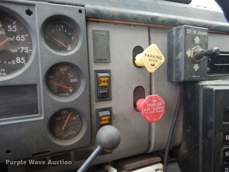 image for item FX9197 1996 Freightliner FL80  digger derrick truck