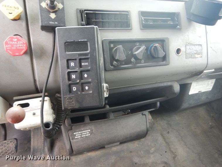 image for item FX9197 1996 Freightliner FL80  digger derrick truck