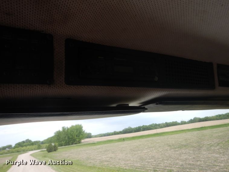 image for item FX9197 1996 Freightliner FL80  digger derrick truck