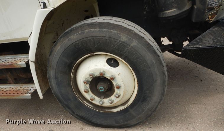 image for item FX9197 1996 Freightliner FL80  digger derrick truck