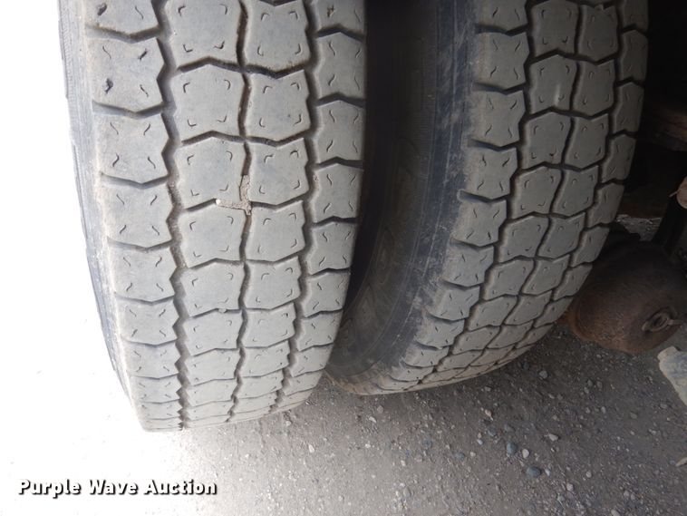 image for item FX9197 1996 Freightliner FL80  digger derrick truck