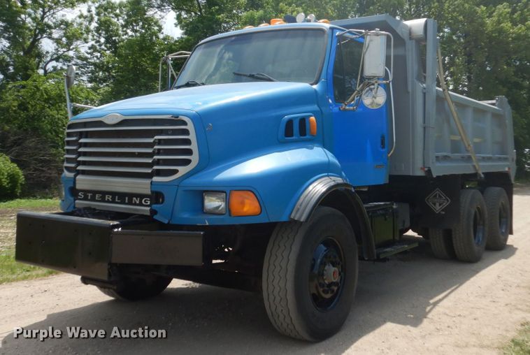 image for item FX9198 2004 Sterling L-Line  dump truck