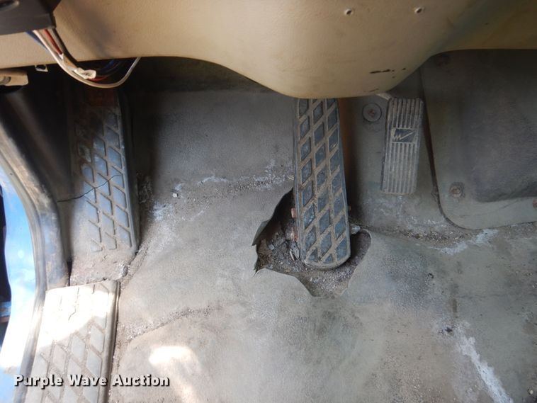 image for item FX9198 2004 Sterling L-Line  dump truck