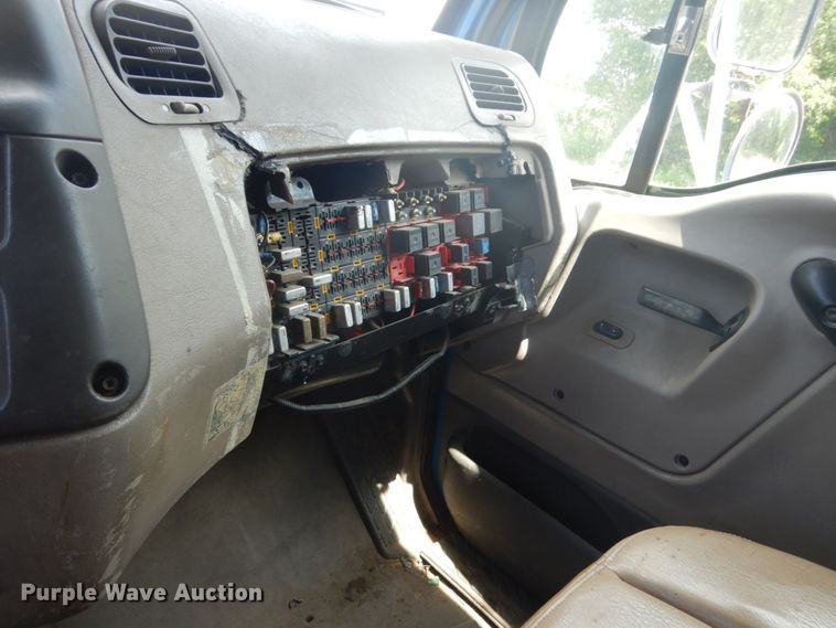 image for item FX9198 2004 Sterling L-Line  dump truck