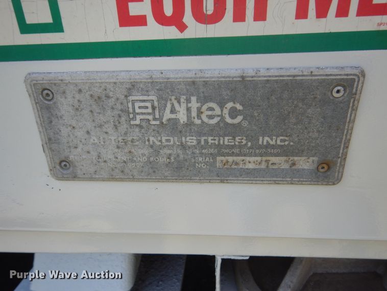 image for item FX9200 2003 International 4300  bucket truck