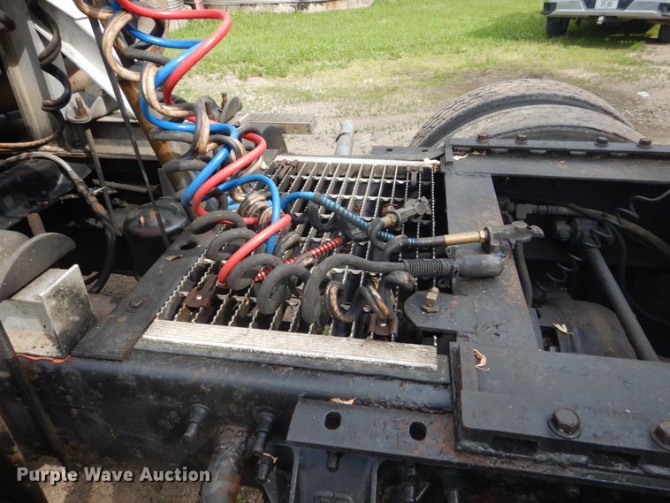 image for item GA9025 1998 Mack CH613  semi truck