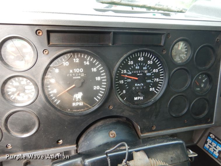 image for item GA9025 1998 Mack CH613  semi truck