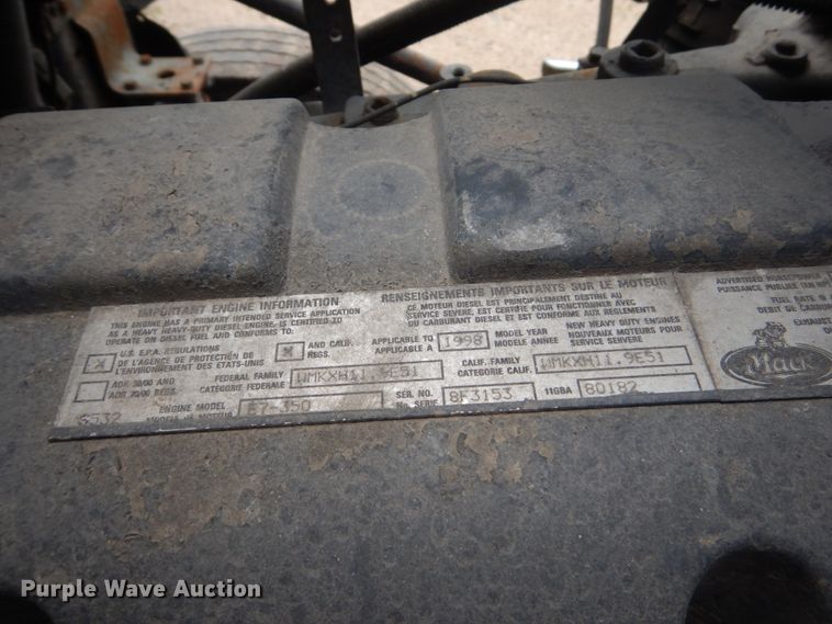 image for item GA9025 1998 Mack CH613  semi truck