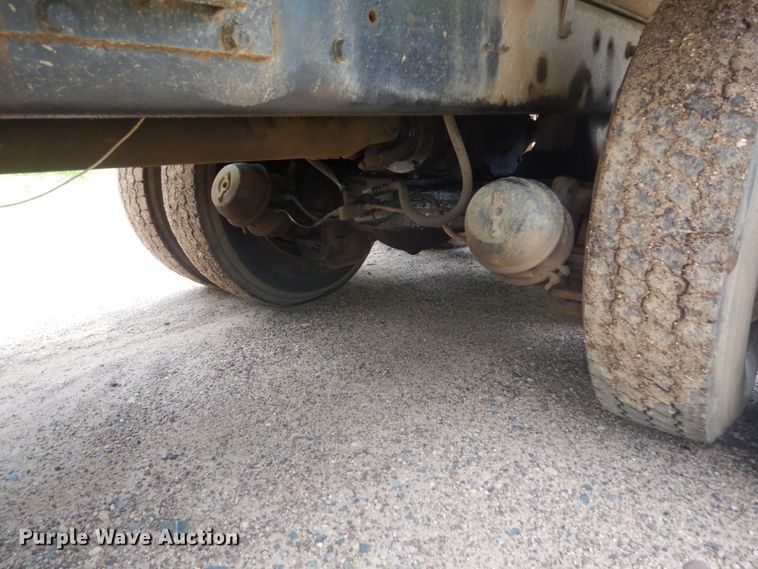 image for item GA9028 1995 Mack RD690S  dump truck