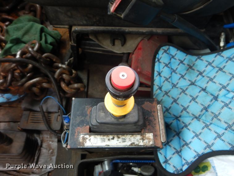 image for item GA9028 1995 Mack RD690S  dump truck