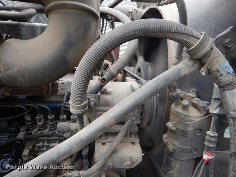 image for item GA9028 1995 Mack RD690S  dump truck