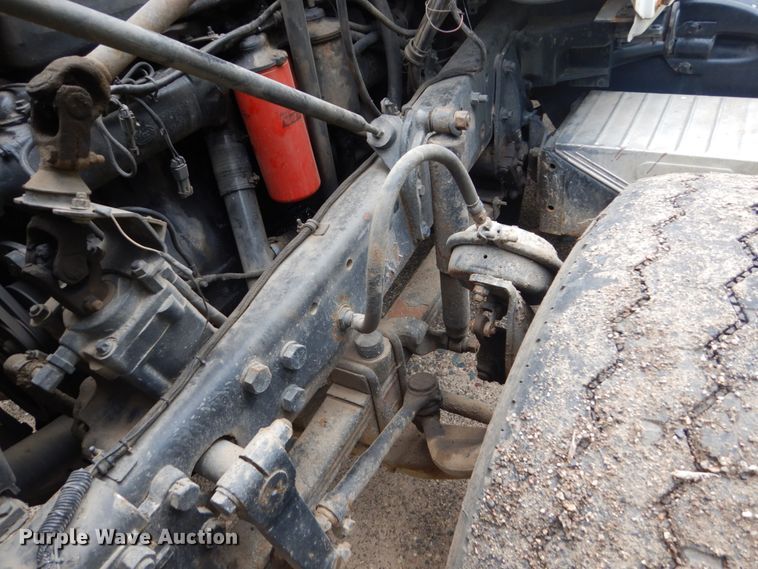 image for item GA9028 1995 Mack RD690S  dump truck