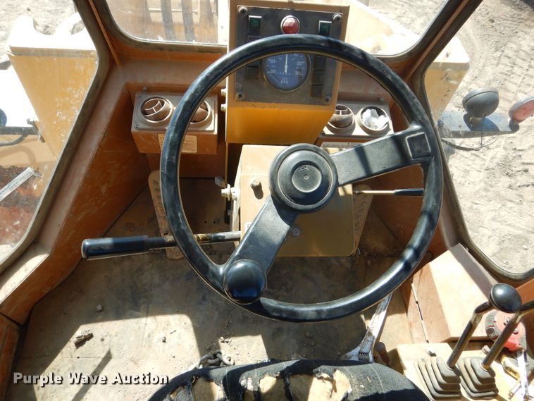 image for item GA9035 1992 Furukawa FL200-I  wheel loader