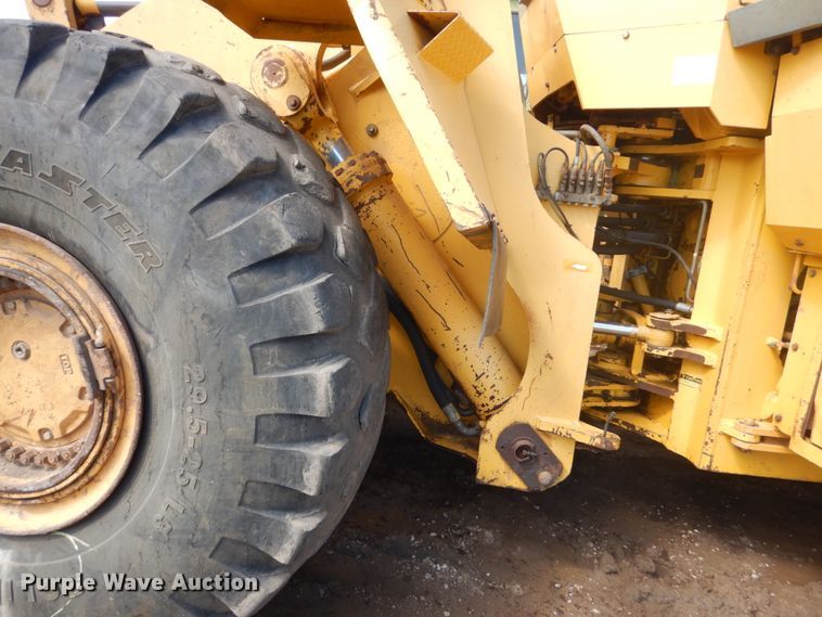 image for item GA9037 1997 Komatsu WA500-1LE  wheel loader