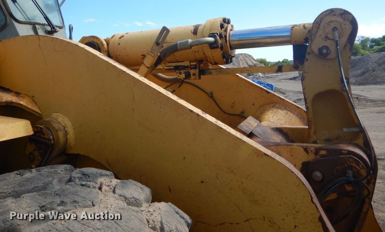 image for item GA9037 1997 Komatsu WA500-1LE  wheel loader