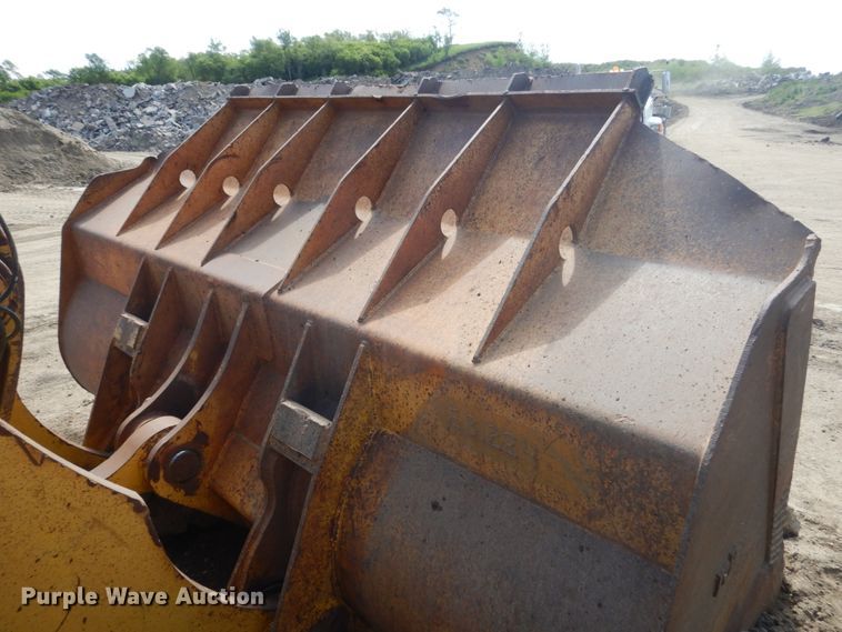 image for item GA9037 1997 Komatsu WA500-1LE  wheel loader