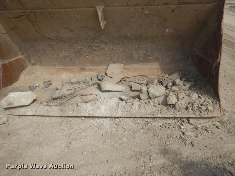 image for item GA9037 1997 Komatsu WA500-1LE  wheel loader