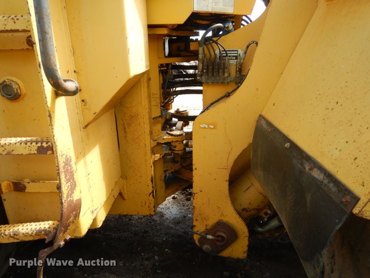 image for item GA9037 1997 Komatsu WA500-1LE  wheel loader