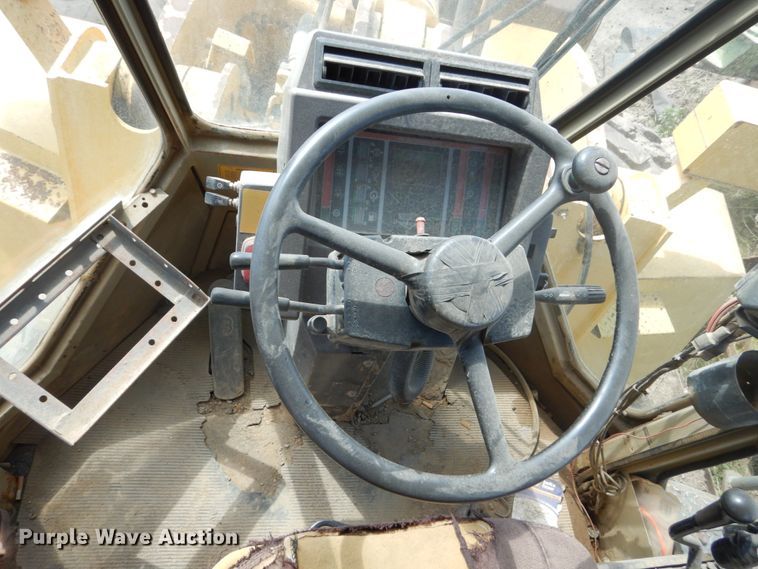 image for item GA9037 1997 Komatsu WA500-1LE  wheel loader