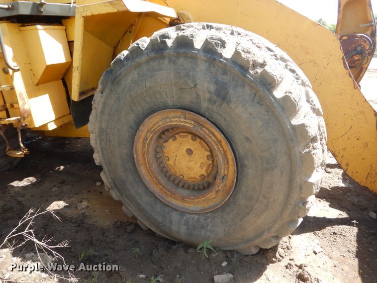 image for item GA9037 1997 Komatsu WA500-1LE  wheel loader