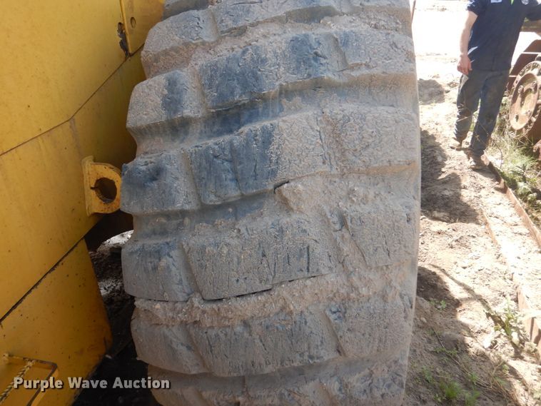 image for item GA9037 1997 Komatsu WA500-1LE  wheel loader