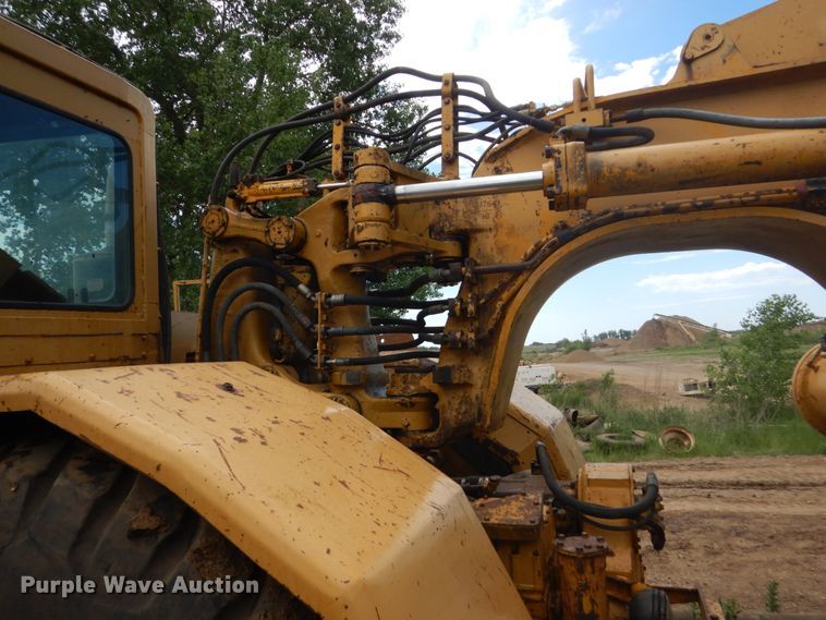 image for item GA9038 1975 Caterpillar 627B  conventional scraper