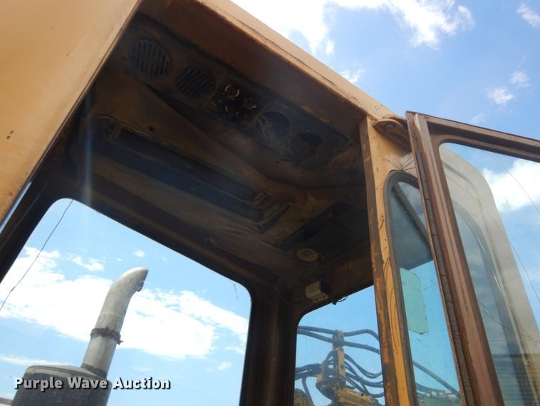 image for item GA9038 1975 Caterpillar 627B  conventional scraper